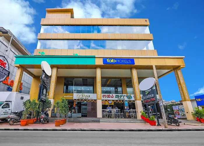Fabhotel High Rise Suites - Nr Marathahalli Bridge Bangalore